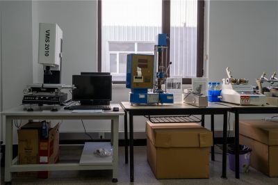 镁合金轻量化骨架